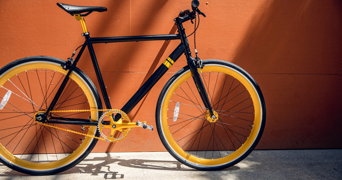 Traffic Hack: Can E-Cycles Outrun Cars, EVs & Metro?